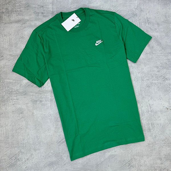 Camiseta Nike Sportwear - Verde