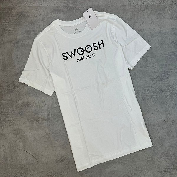 Camiseta Nike Swoosh Just Do it - FQ6955-100