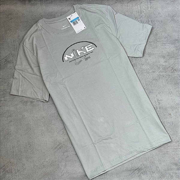 Camiseta Nike Vintage- FQ3904-077