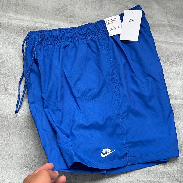 SHORT NIKE SPORTWEAR PRAIA(AZUL ROYAL)