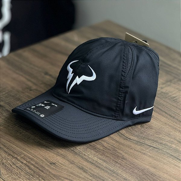 BONÉ NIKE RAFAEL NADAL FEARTHERLIGHT (PRETO)