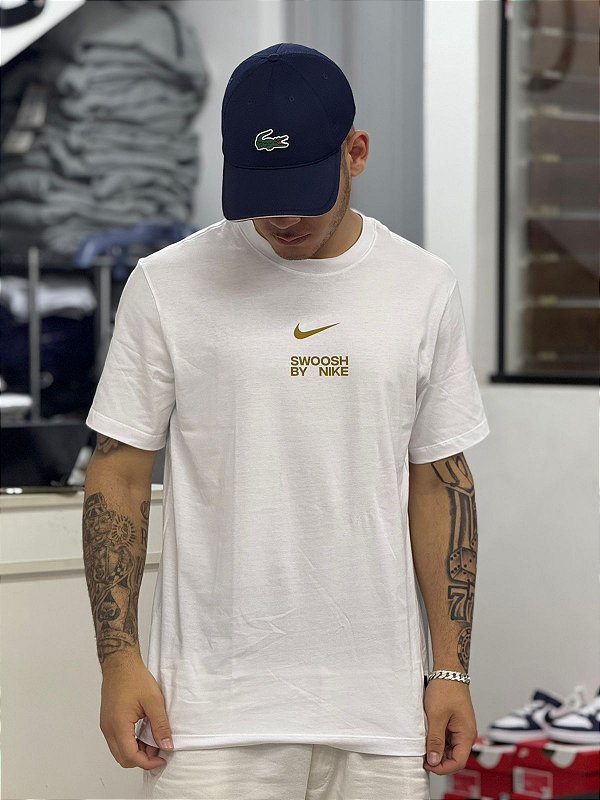 Camiseta Nike By Swoosh Nike Branco+dourado