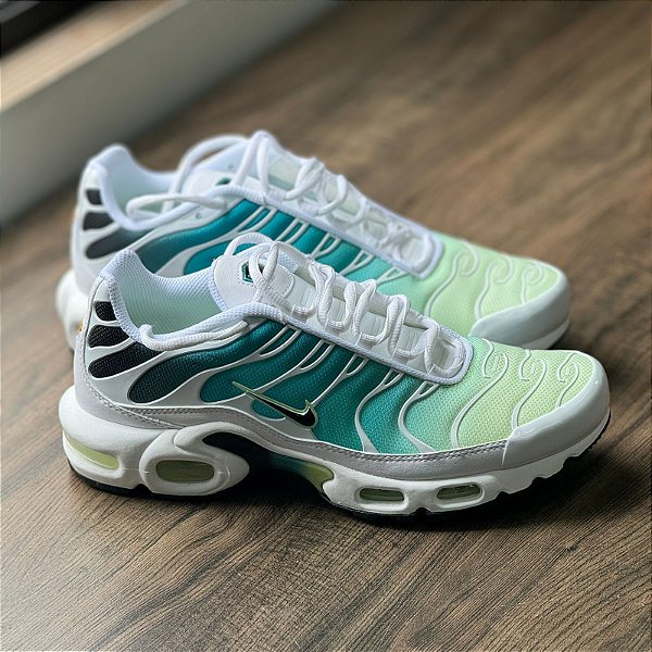 Nike Air Max Plus Dusty Cactus Barely Volt