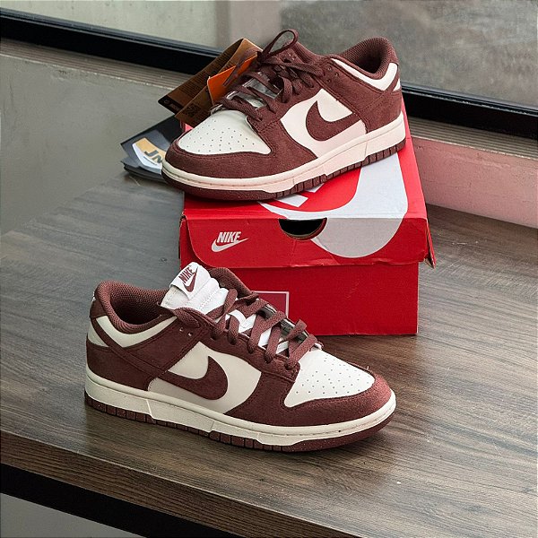 Tenis Nike Dunk Low WMNS- Marrom