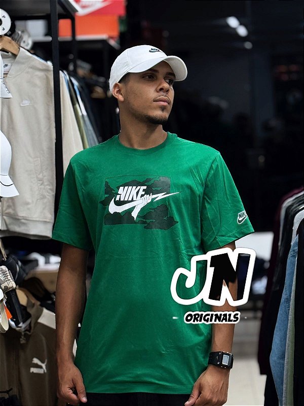 Camiseta Nike Club- Verde
