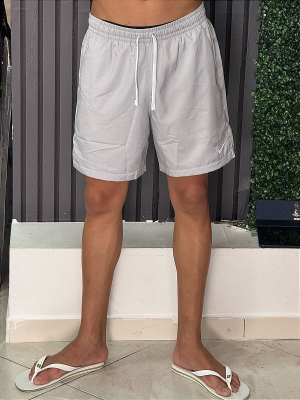 Shorts Nike Sportswear Essentials - Cinza