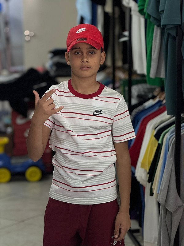 CAMISETA  NIKE LISTRADA - JUVENIL