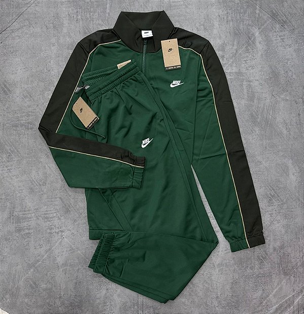 CONJUNTO NIKE TRACKSUIT VERDE