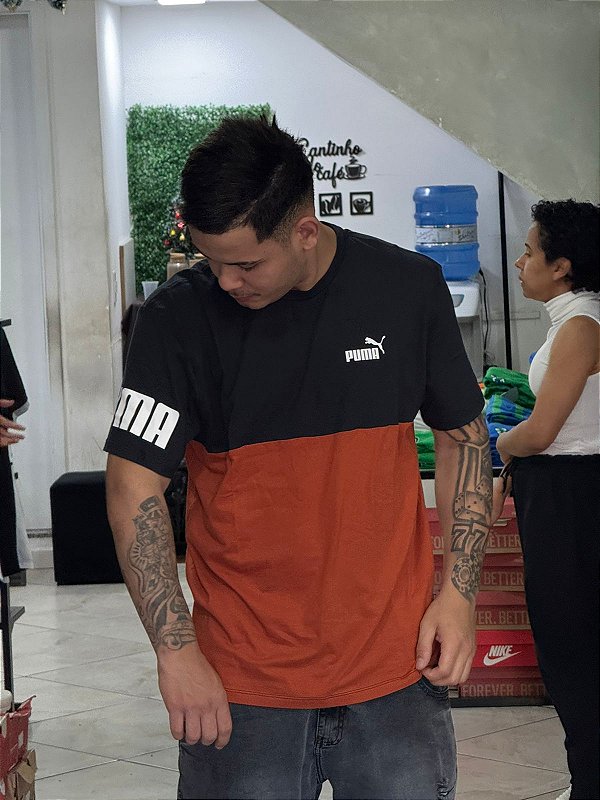 CAMISETA PUMA COLORBLOCK- PRETA E MARROM