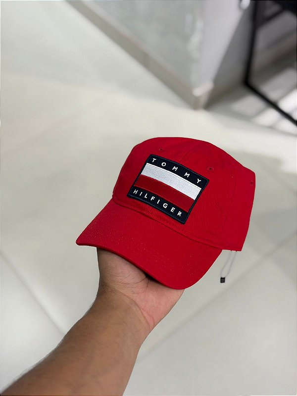 Bone tommy hilfiger plaquinha grande - Vermelho