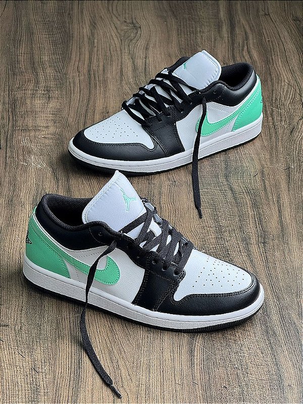 Tenis Jordan 1 Low Green Glow