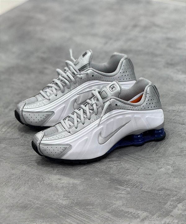 TENIS NIKE SHOX R4 METALIC
