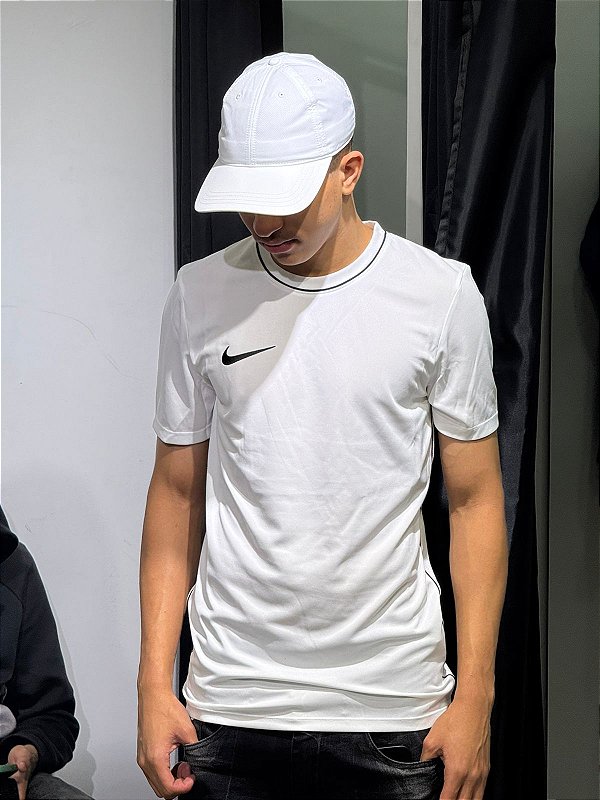 camiseta nike HM7127-100