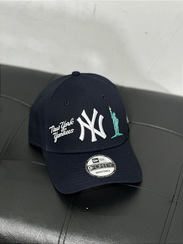 Bone new era estatua