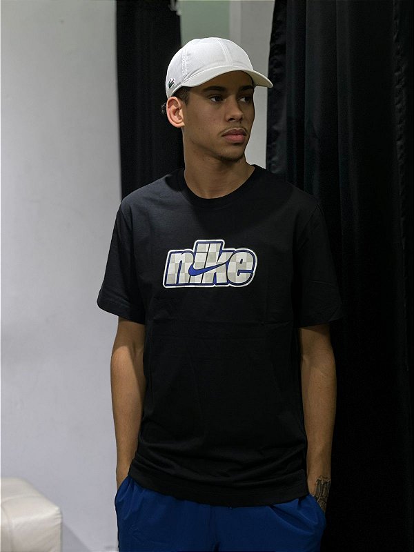 Camiseta nike celebrate IM9333-010