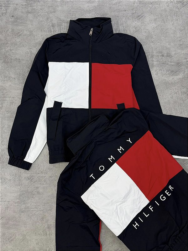 Jaqueta Velejador Tommy Hilfiger  Bandeirão - Detalhe nas costas