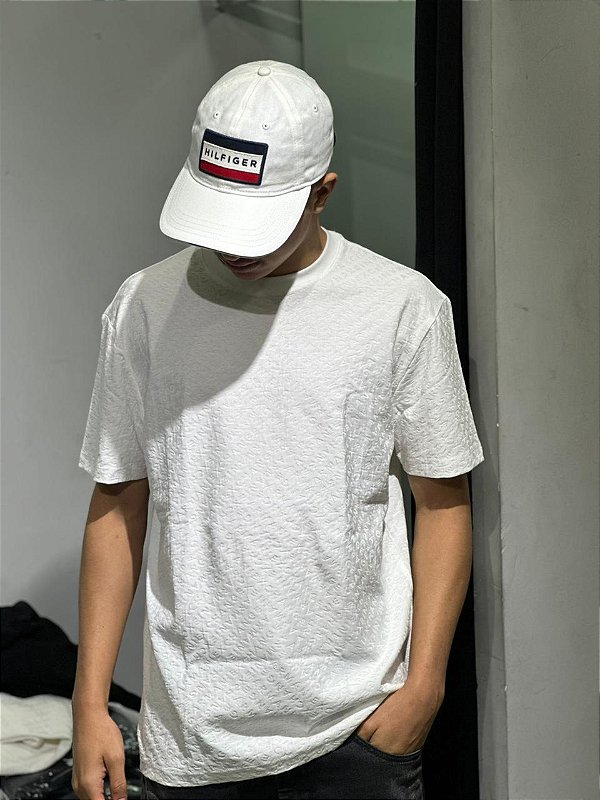 CAMISETA ARMANI MONOGRAMA BRANCA