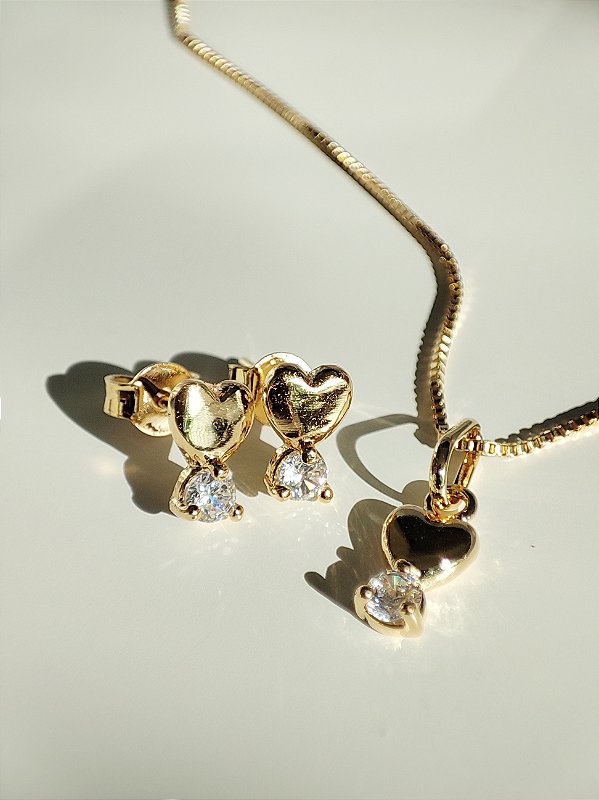 Conjunto de brinco e colar com pingente de coração e zircônia - Iris