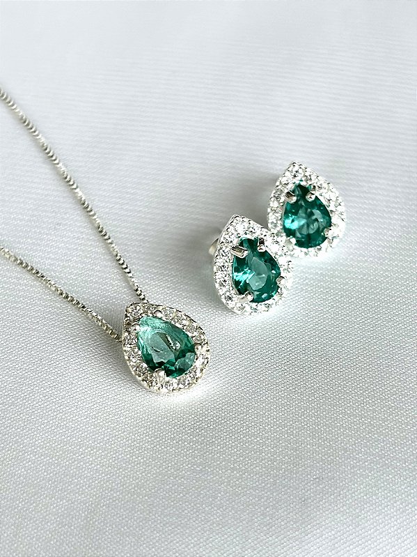 Conjunto em formato gota com microzircônias em Prata 925 - Eloá
