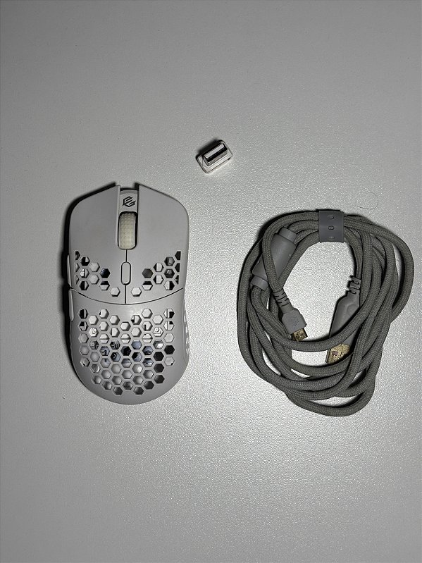 (USADO) Mouse GWOLVES HTS 1Khz - Branco - SEM CAIXA