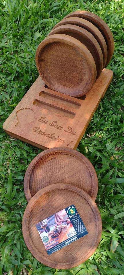 Kit 2x1 Tábua/ Suporte + 6 Pratos Fundo M de Lei