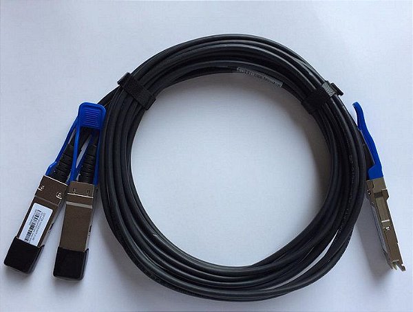 Módulo QSFP28-100G/2QSFP-CU2M 30AWG Cabo Conexão Direta 2M