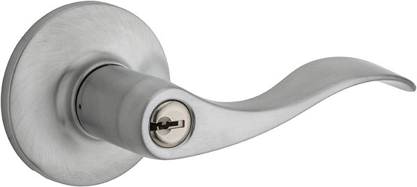 Fechadura de entrada com alavanca Layton Kwikset Safelock SL5000LY-26D com trinco RCAL e batente RCS, acabamento cromado acetinado