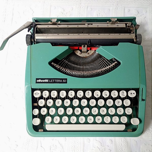 Funcionando Máquina De Escrever Datilografia Olivetti Lettera 82 Verde