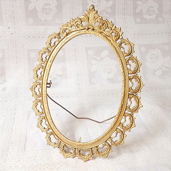 MOLDURA Porta-retrato oval clássico em metal trabalhado dourado