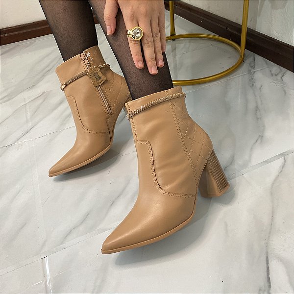 Bota Ramarim Caqui Cano Curto Salto Couro Legítimo c/ Strass 2468102