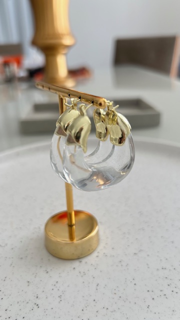 Brinco transparente com dourado M