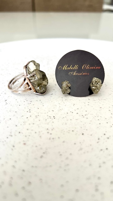 Conjunto de anel e brinco pedra natural pirita