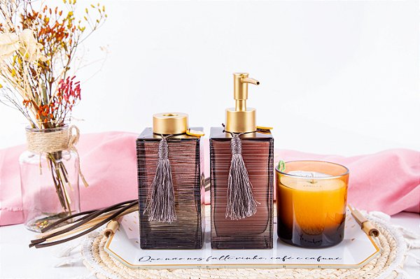 Kit Difusor de Aroma, Sabonete Líquido, Bandeja e Vela Aromática | Vanilla