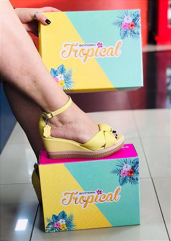 Sandália Bottero Anabela Couro Amarela - Santa Karmem