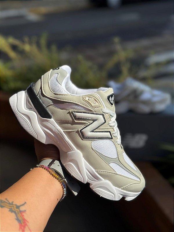 Tênis New Balance Dad Sneaker Branco