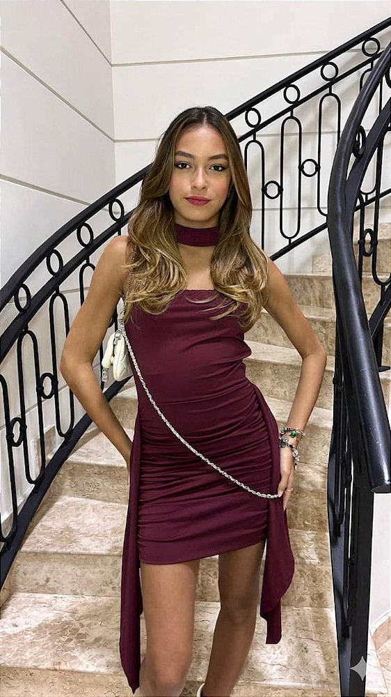 Vestido Suplex com Drapeado Lateral Bordô