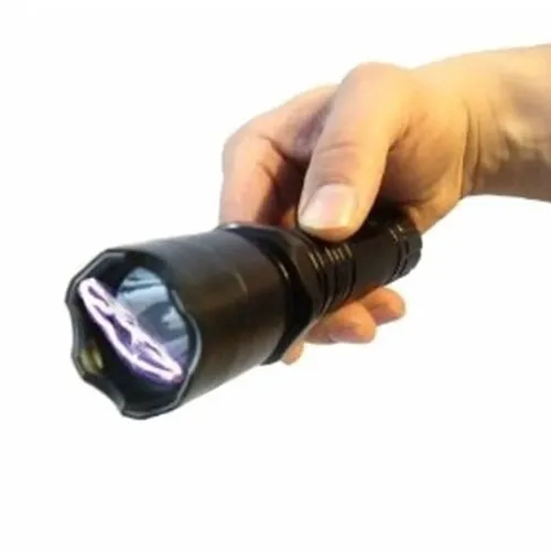 Lanterna de Led com Choque Modelo Taser