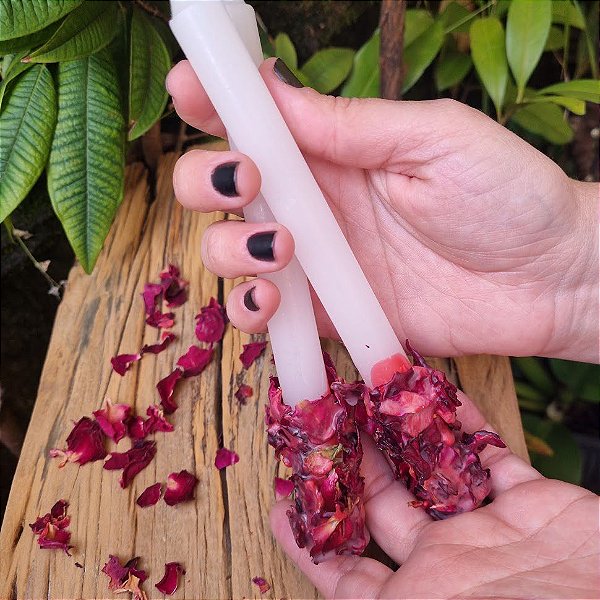 Vela com Rosas Vermelhas - Amor Próprio e Sexualidade