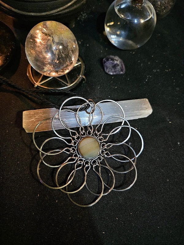 Mandala da Terra com Ágata Bege