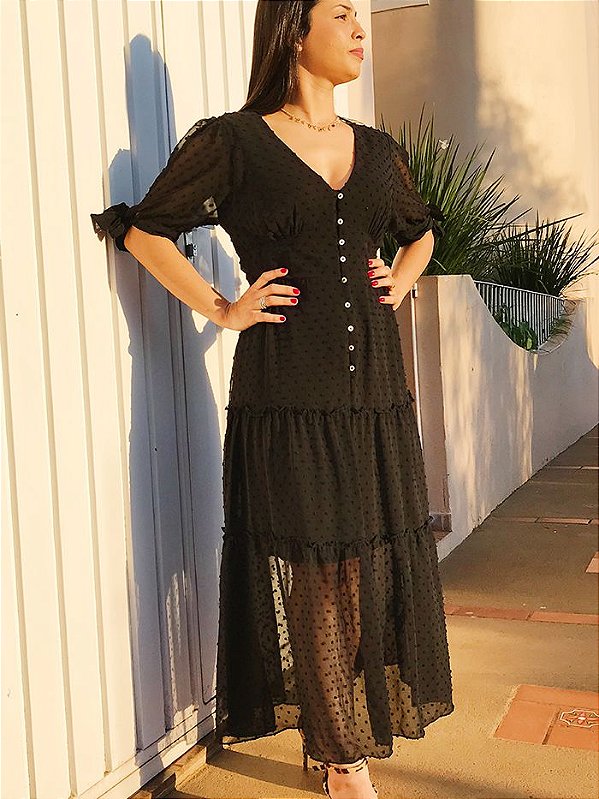 Vestido longuete com manga de amarração, poá texteruizado transparência nas mangas e saia, com forro.