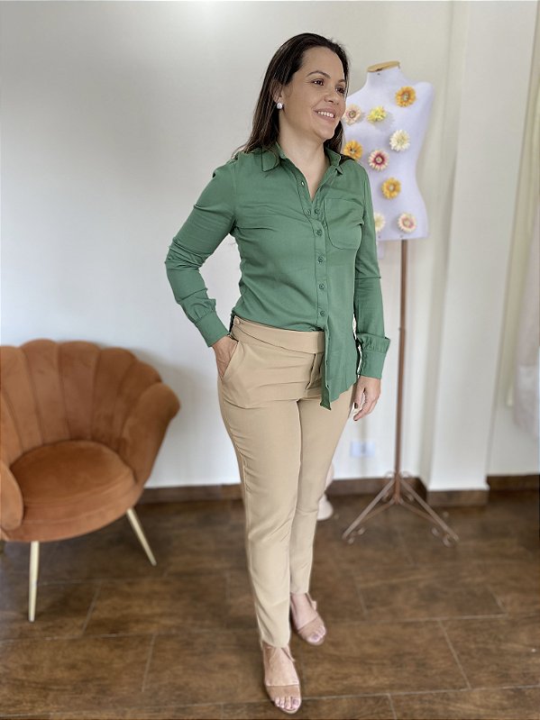 Camisa Verde Militar Cora Canela