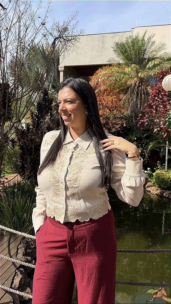 Camisa com Bordado na frente