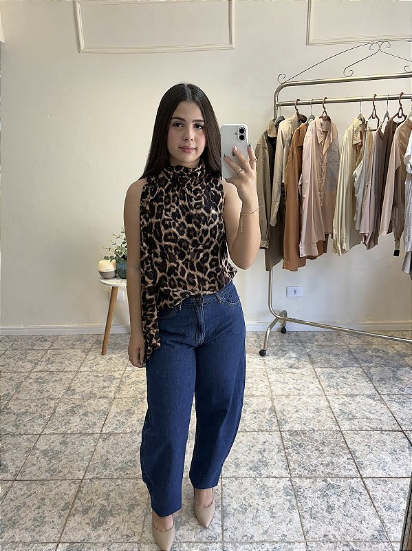 Blusa Animal Print Cora Canela