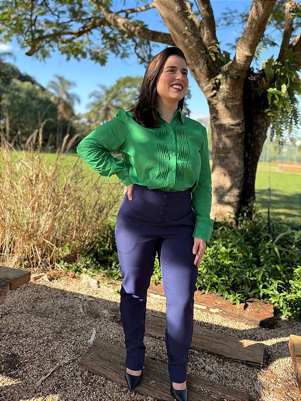 Camisa com Pregas Frontais