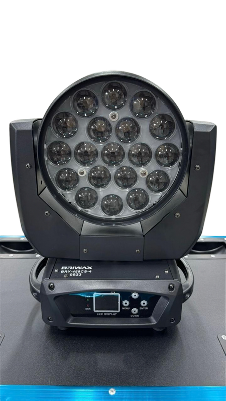 MOVING HEAD WASH LED MAC AURA 19X15W CASE COM 4