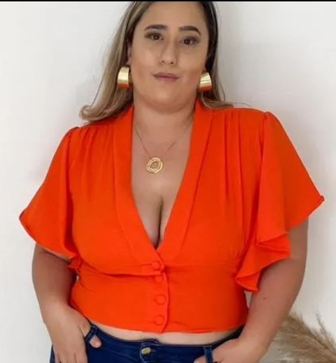 Blusa Cropped  com Botoes Frontal