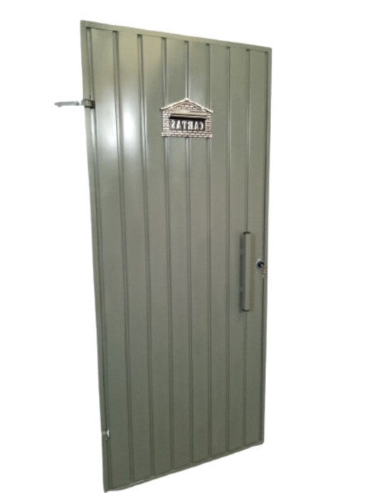 Portão Social Reforçado Modelo Fechado Com Caixa De Correio Em Chapa 18