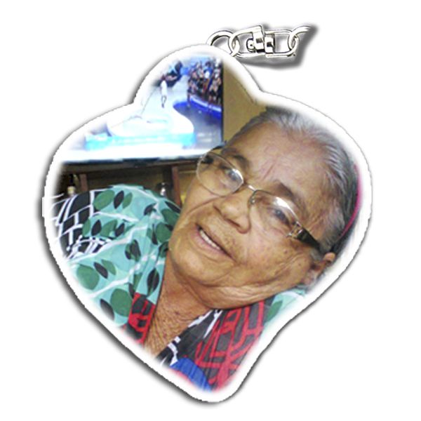 Medalha em Porcelana Coração 20x25mm com Foto