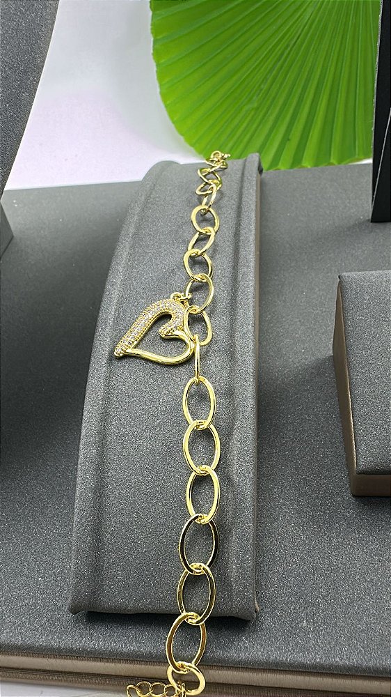 PULSEIRA COM PINGENTE CORAÇÃO