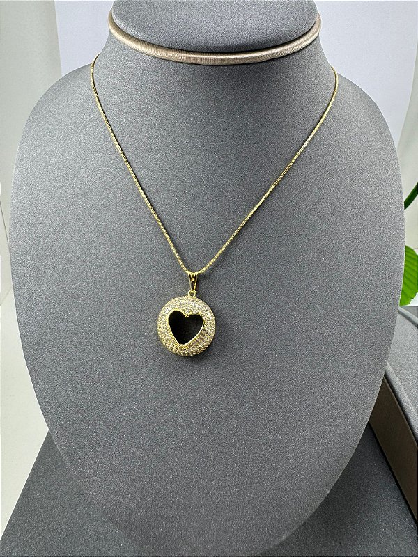 CORRENTE COM PINGENTE CORAÇÃO VAZADO ZIRCÔNIA